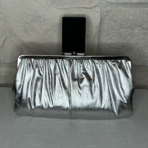 Clutch Silver Lame 11x6 Vintage excellent Condition